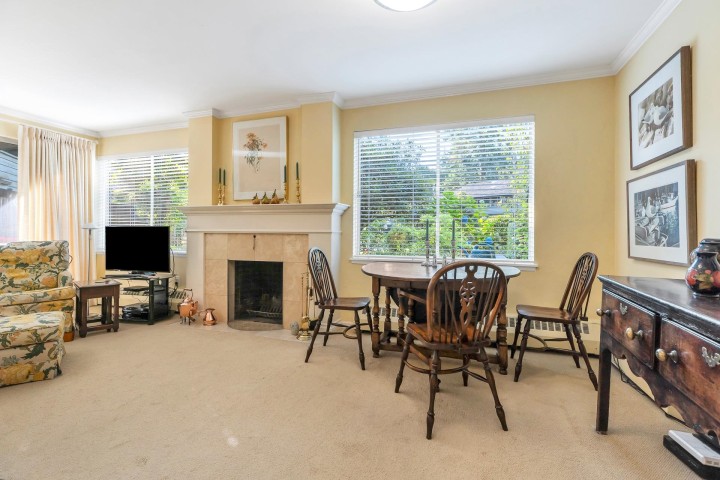 Photo 9 at 208 - 235 Keith Road, Cedardale, West Vancouver