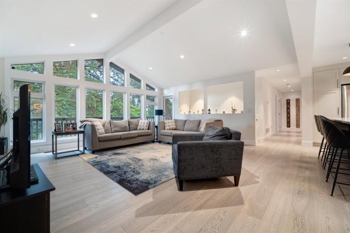 Photo 3 at 2488 Belloc Street, Blueridge NV, North Vancouver