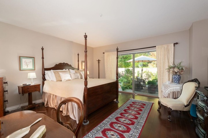 Photo 16 at 3178 Deer Ridge Drive, Deer Ridge WV, West Vancouver