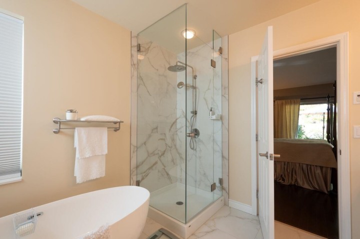 Photo 20 at 3178 Deer Ridge Drive, Deer Ridge WV, West Vancouver