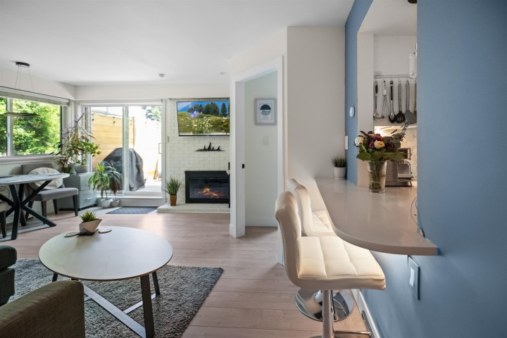 Photo 14 at 101 - 2121 W 6th Avenue, Kitsilano, Vancouver West