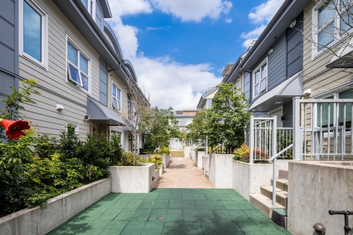 Photo 2 at 7887 French Street, Marpole, Vancouver West