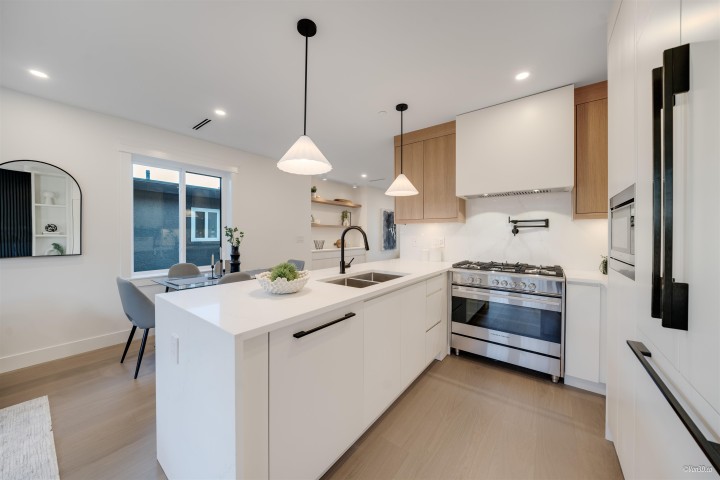 Photo 5 at 1167 E 63rd Avenue, South Vancouver, Vancouver East