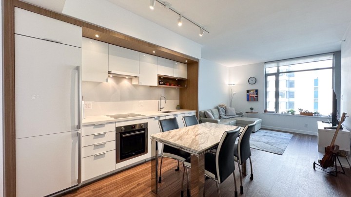 Photo 8 at 515 - 1661 Quebec Street, Mount Pleasant VE, Vancouver East