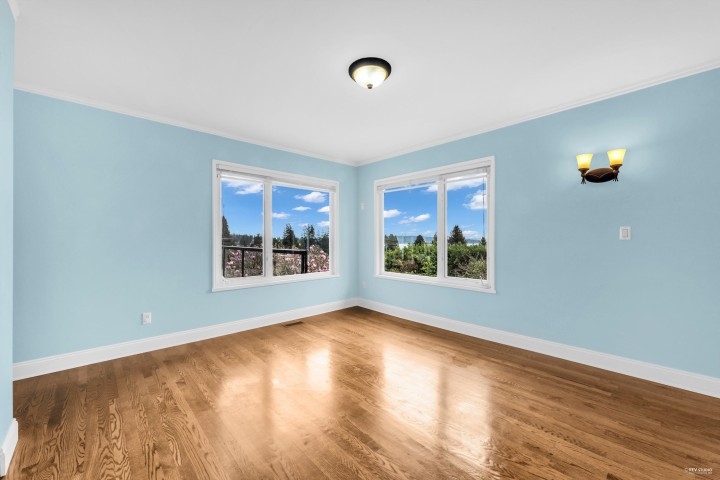 Photo 23 at 2558 Mathers Avenue, Dundarave, West Vancouver