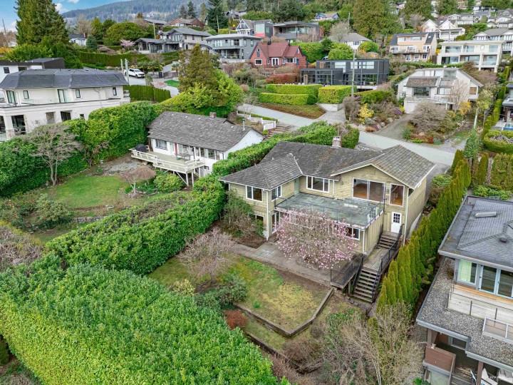 Photo 36 at 2558 Mathers Avenue, Dundarave, West Vancouver