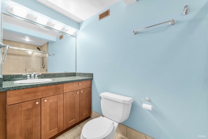 Photo 32 at 2558 Mathers Avenue, Dundarave, West Vancouver