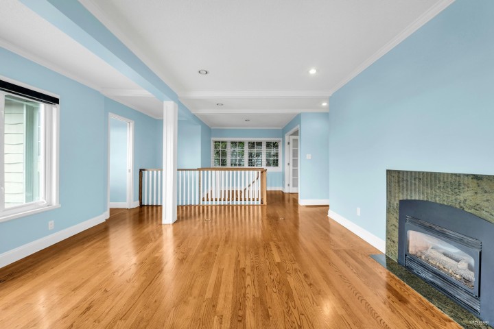 Photo 9 at 2558 Mathers Avenue, Dundarave, West Vancouver