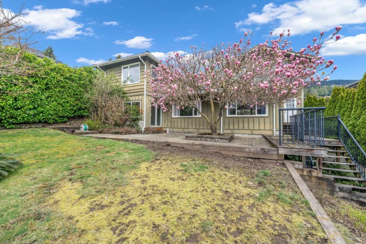 Photo 33 at 2558 Mathers Avenue, Dundarave, West Vancouver