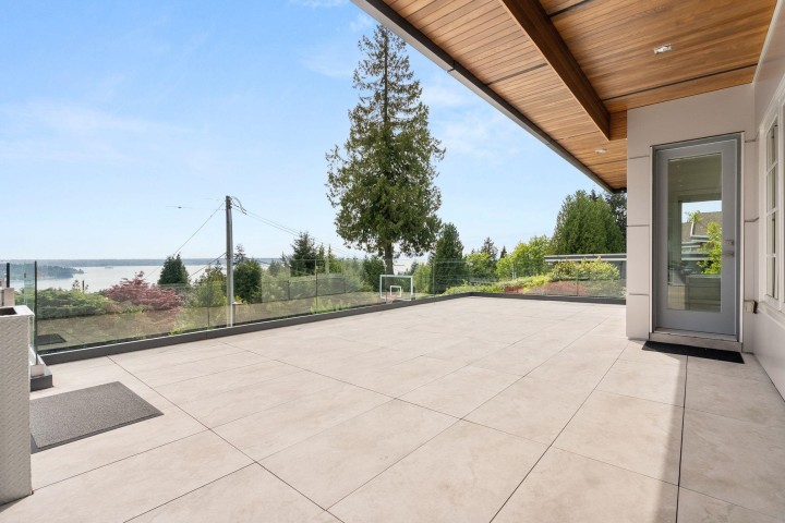 Photo 8 at 1265 Queens Avenue, British Properties, West Vancouver