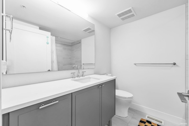 Photo 20 at 7623 Yukon Street, Marpole, Vancouver West