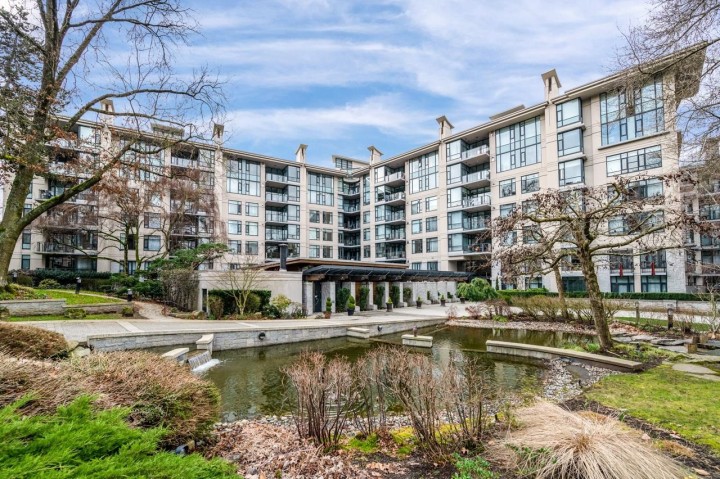 Photo 1 at 501 - 4759 Valley Drive, Quilchena, Vancouver West