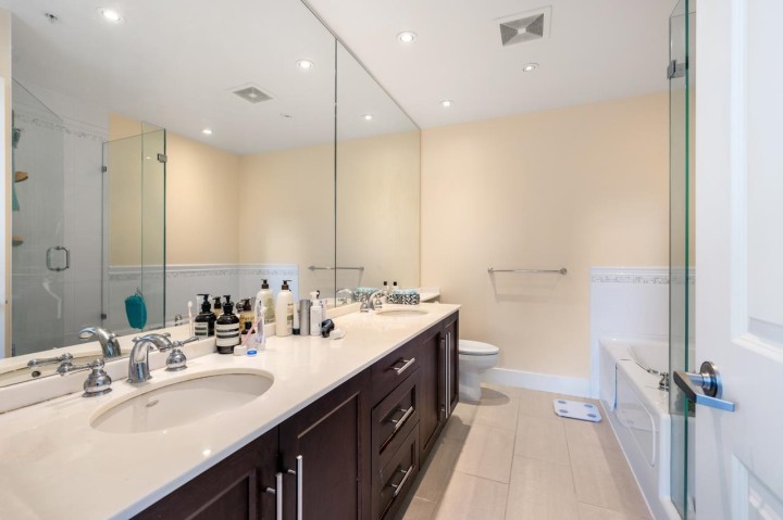 Photo 20 at 501 - 4759 Valley Drive, Quilchena, Vancouver West