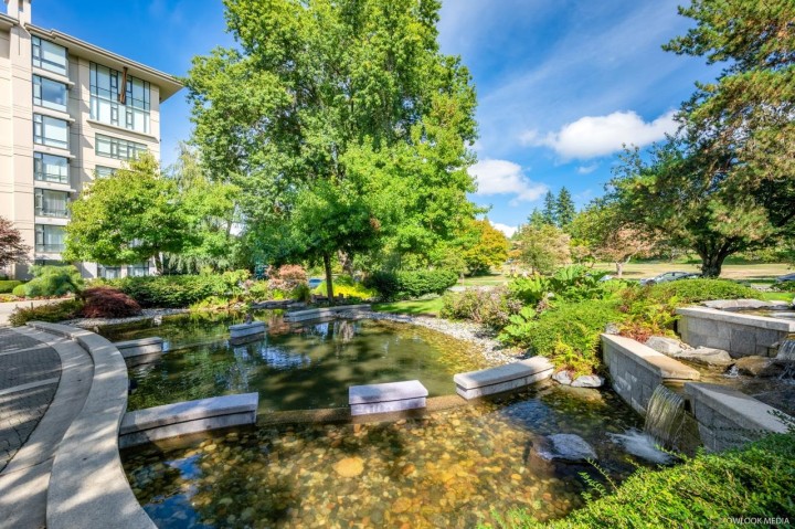 Photo 8 at 501 - 4759 Valley Drive, Quilchena, Vancouver West