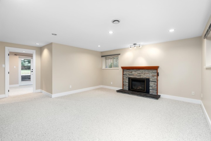 Photo 22 at 4793 Capilano Road, Canyon Heights NV, North Vancouver