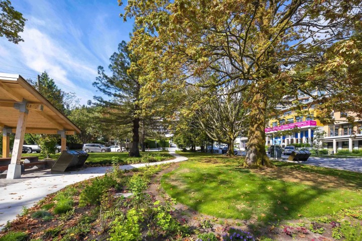 Photo 14 at 406 - 6687 Nelson Avenue, Horseshoe Bay WV, West Vancouver