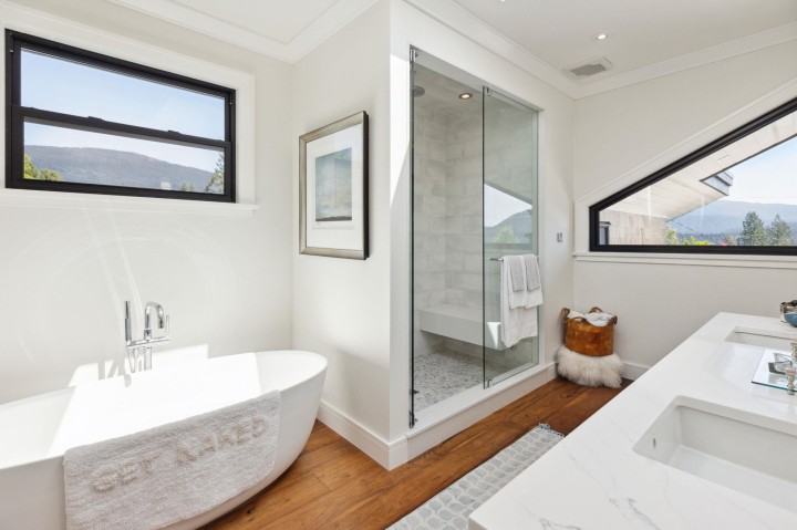 Photo 22 at 939 Friar Crescent, Dollarton, North Vancouver