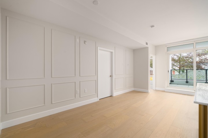 Photo 13 at 303 - 3668 W 10th Avenue, Kitsilano, Vancouver West