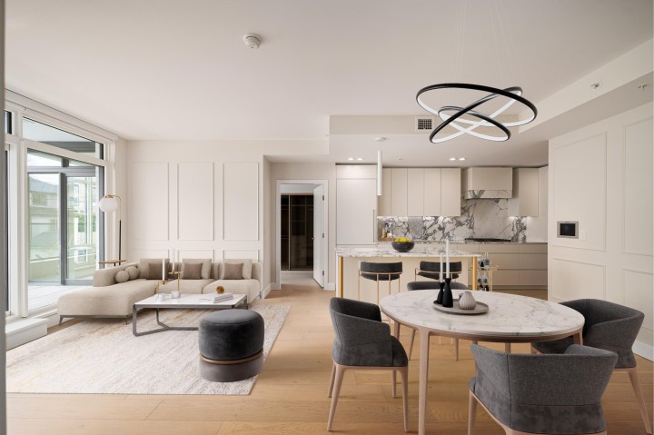 Photo 1 at 303 - 3668 W 10th Avenue, Kitsilano, Vancouver West