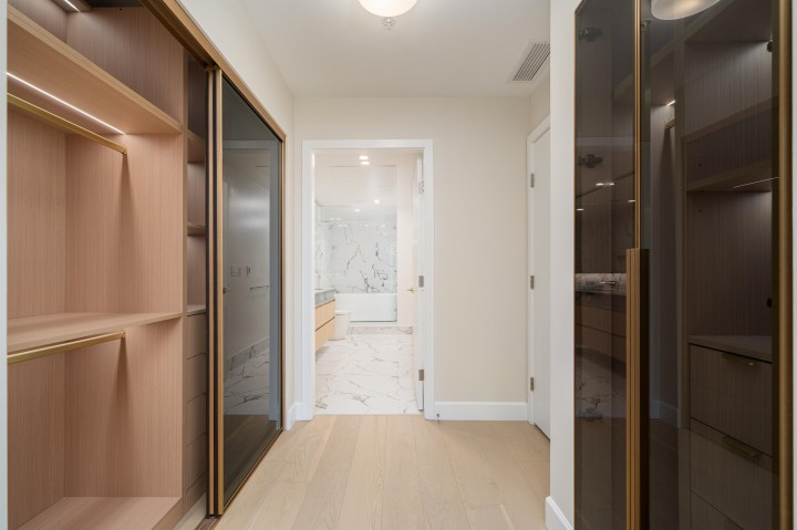 Photo 20 at 303 - 3668 W 10th Avenue, Kitsilano, Vancouver West