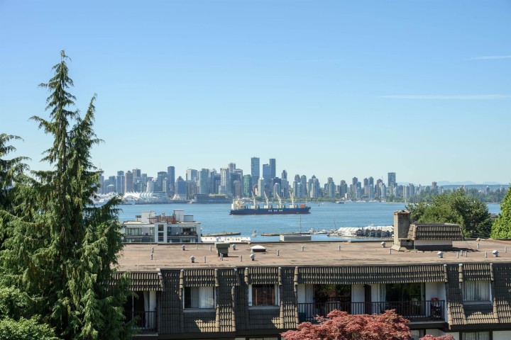 Photo 13 at 305 - 310 W 3rd Street, Lower Lonsdale, North Vancouver