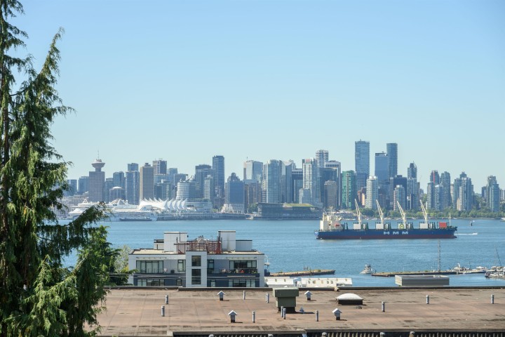 Photo 3 at 305 - 310 W 3rd Street, Lower Lonsdale, North Vancouver