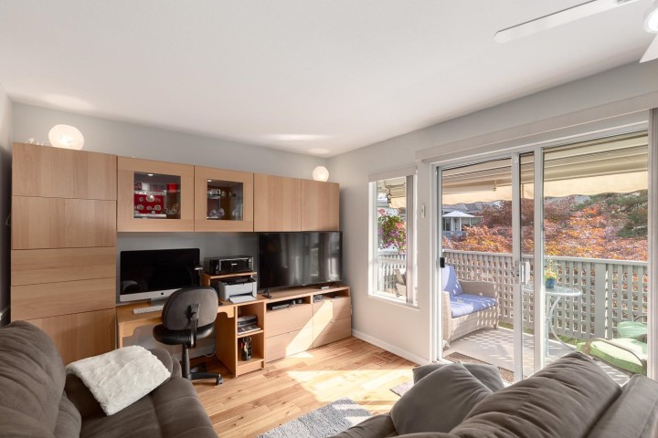 Photo 13 at 5 - 3634 Garibaldi Drive, Roche Point, North Vancouver