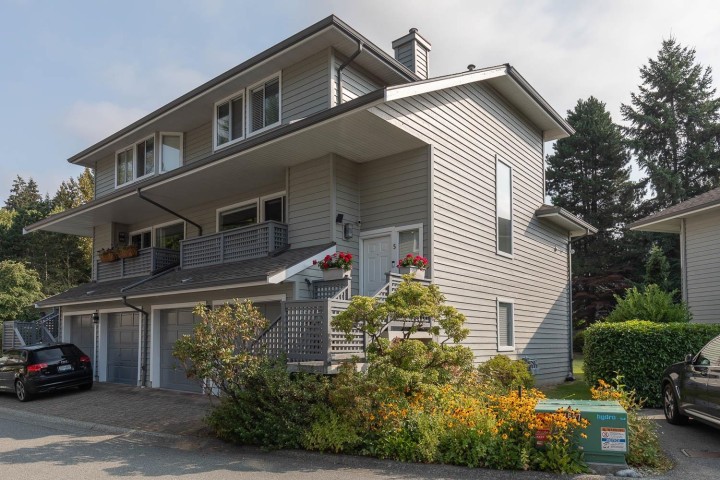 Photo 1 at 5 - 3634 Garibaldi Drive, Roche Point, North Vancouver