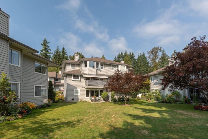 Photo 5 at 5 - 3634 Garibaldi Drive, Roche Point, North Vancouver