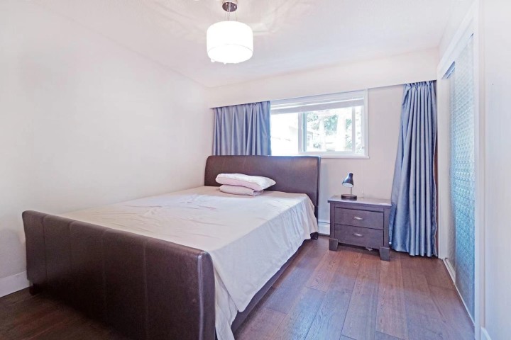 Photo 11 at 850 Esquimalt Avenue, Sentinel Hill, West Vancouver