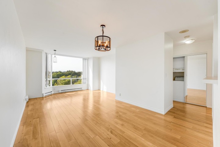 Photo 2 at 1105 - 2668 Ash Street, Fairview VW, Vancouver West