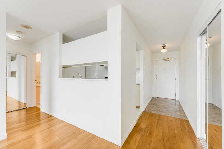 Photo 6 at 1105 - 2668 Ash Street, Fairview VW, Vancouver West