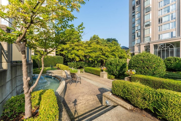 Photo 20 at 1105 - 2668 Ash Street, Fairview VW, Vancouver West