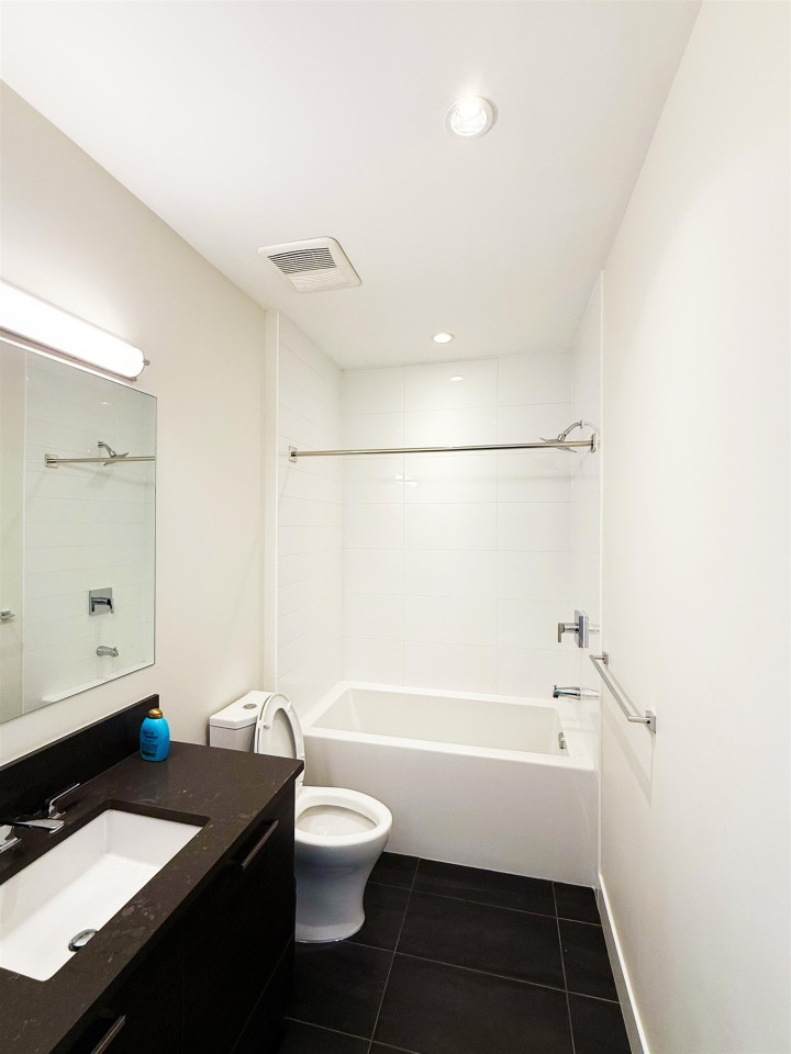 Photo 12 at 1702 - 8533 River District Crossing, South Marine, Vancouver East