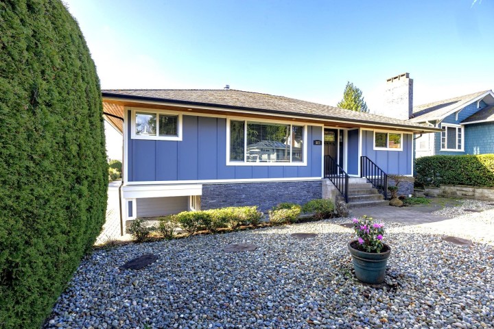 Photo 1 at 887 E 17th Street, Boulevard, North Vancouver