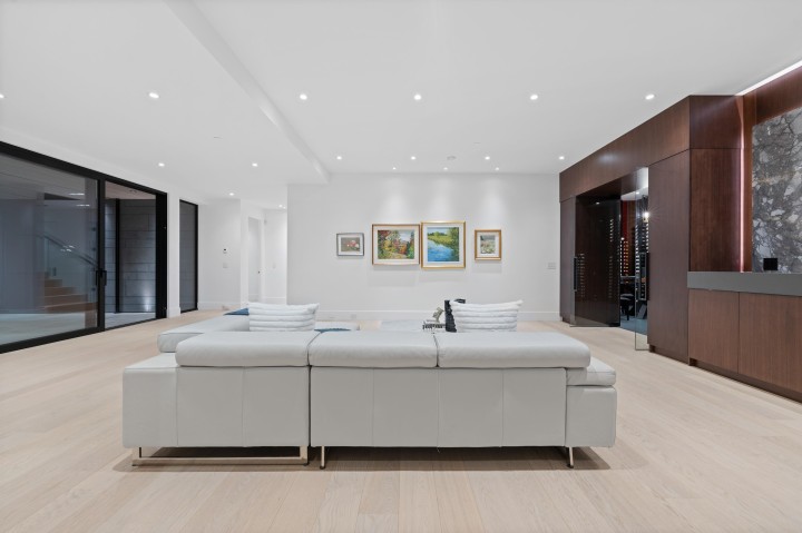 Photo 4 at 2965 Altamont Crescent, Altamont, West Vancouver