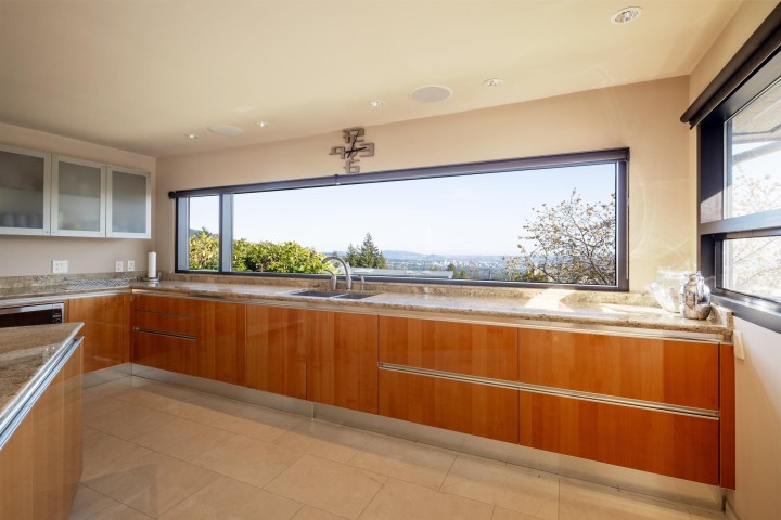 Photo 5 at 1109 Hillside Road, British Properties, West Vancouver