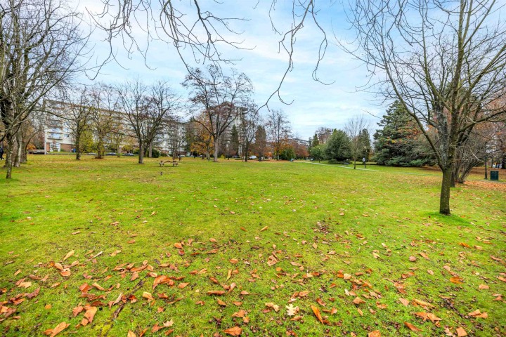 Photo 26 at 602 - 683 W Victoria Park, Lower Lonsdale, North Vancouver