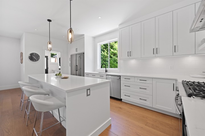 Photo 3 at 338 W 24th Street, Central Lonsdale, North Vancouver