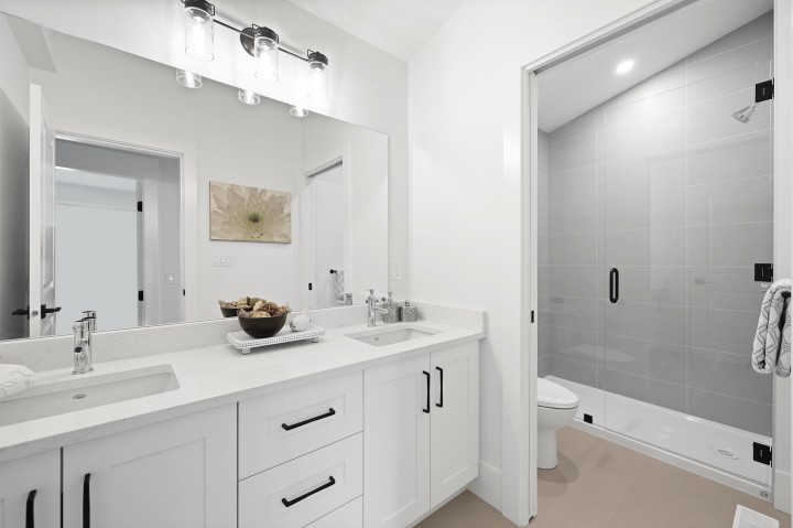 Photo 24 at 338 W 24th Street, Central Lonsdale, North Vancouver