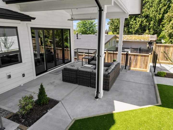 Photo 33 at 338 W 24th Street, Central Lonsdale, North Vancouver