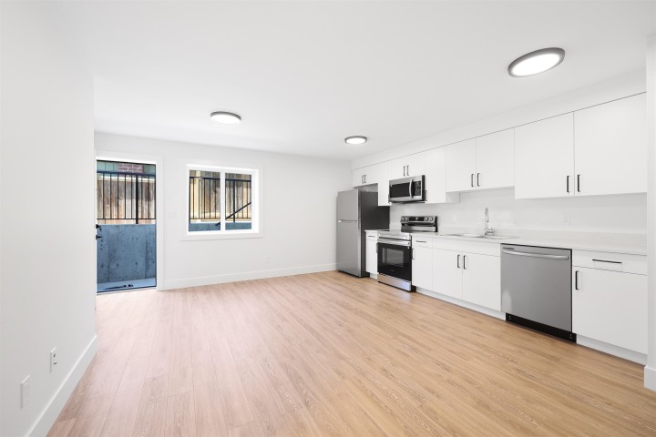 Photo 31 at 338 W 24th Street, Central Lonsdale, North Vancouver