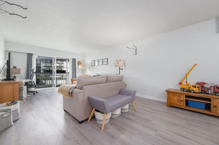 Photo 5 at 216 - 780 Premier Street, Lynnmour, North Vancouver