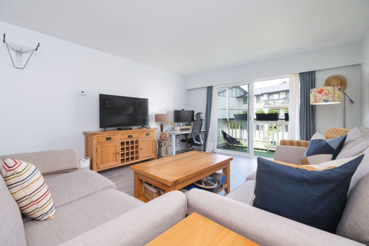 Photo 4 at 216 - 780 Premier Street, Lynnmour, North Vancouver