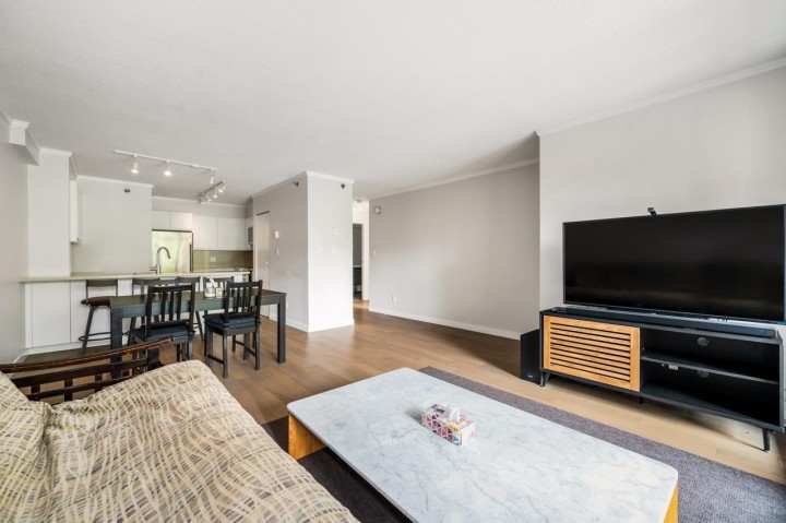 Photo 9 at 312 - 503 W 16th Avenue, Fairview VW, Vancouver West