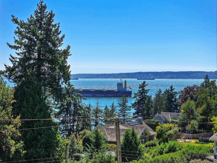 Photo 18 at 4701 South Piccadilly Road, Olde Caulfeild, West Vancouver