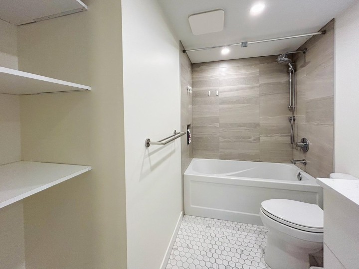 Photo 16 at 606 - 1740 Comox Street, West End VW, Vancouver West