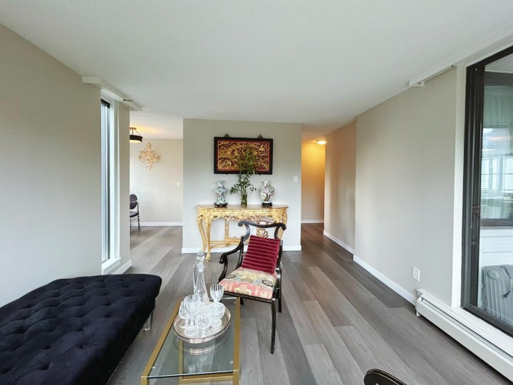 Photo 5 at 606 - 1740 Comox Street, West End VW, Vancouver West