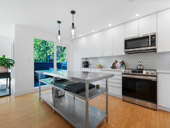 Photo 16 at 2343 W 7th Avenue, Kitsilano, Vancouver West