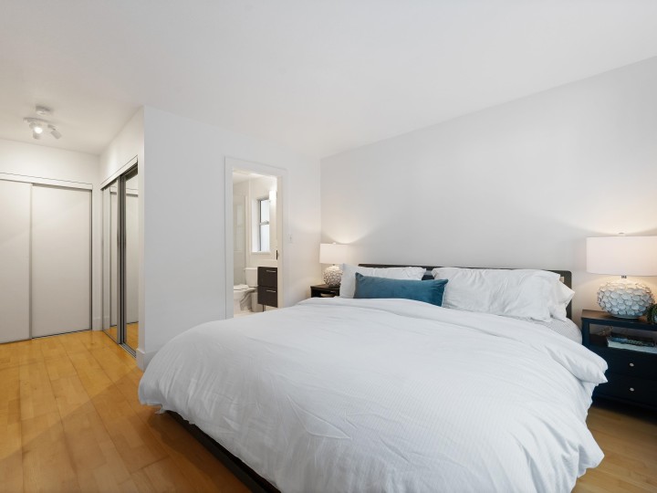 Photo 22 at 2343 W 7th Avenue, Kitsilano, Vancouver West